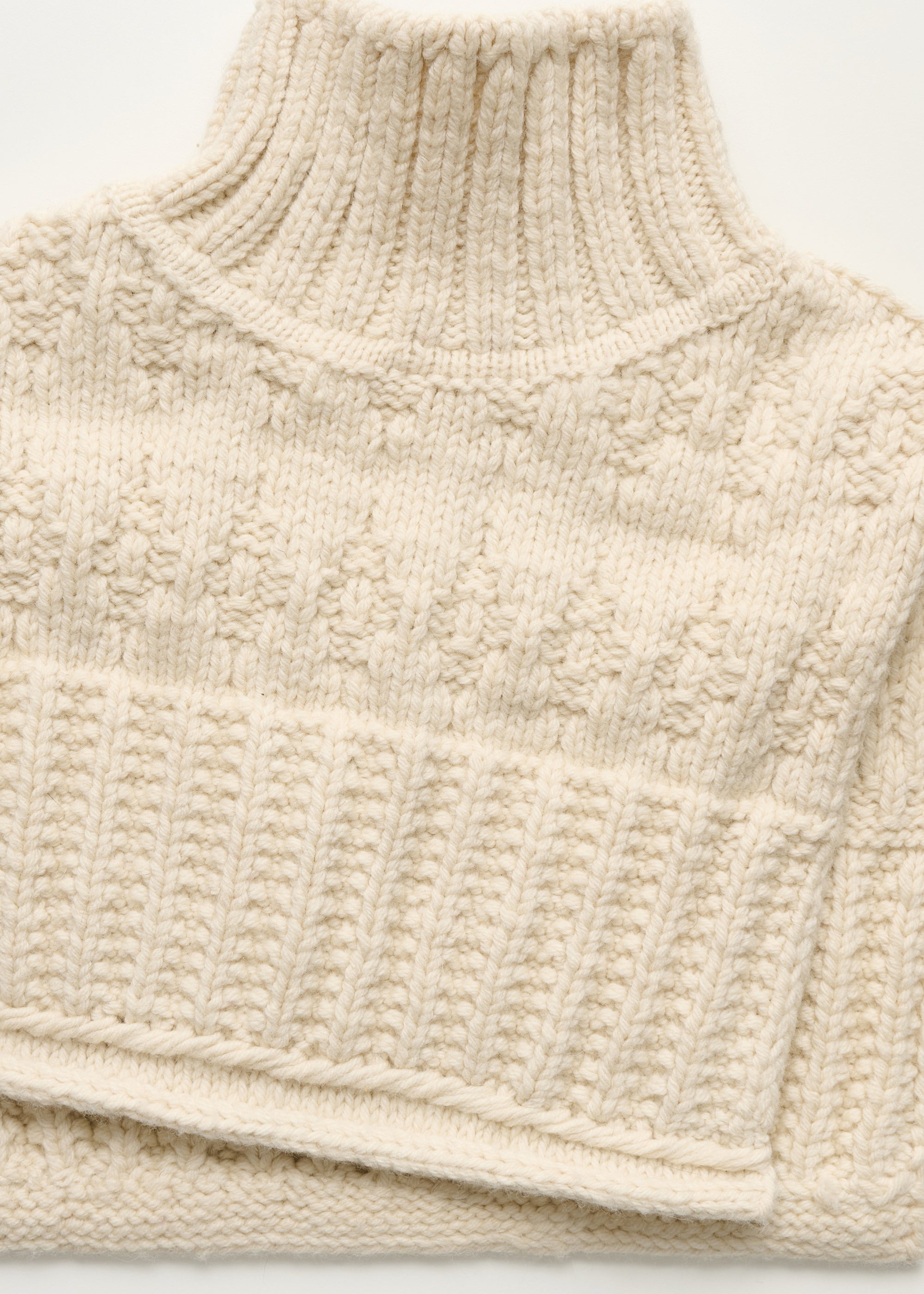 Asami neckwarmer – pure llama | Pure Ecru Scarf aiayu