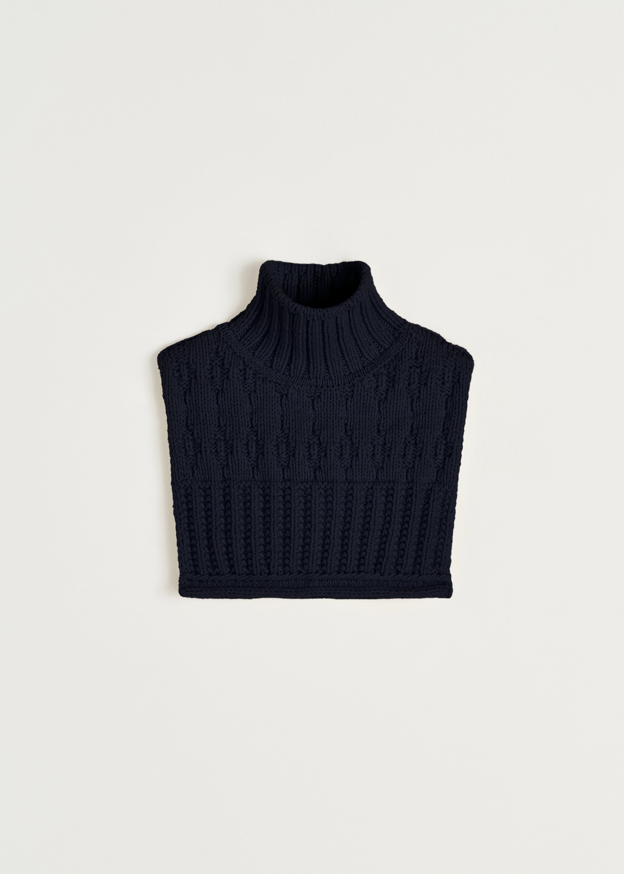 Asami neckwarmer – pure llama | Black Navy Scarf aiayu