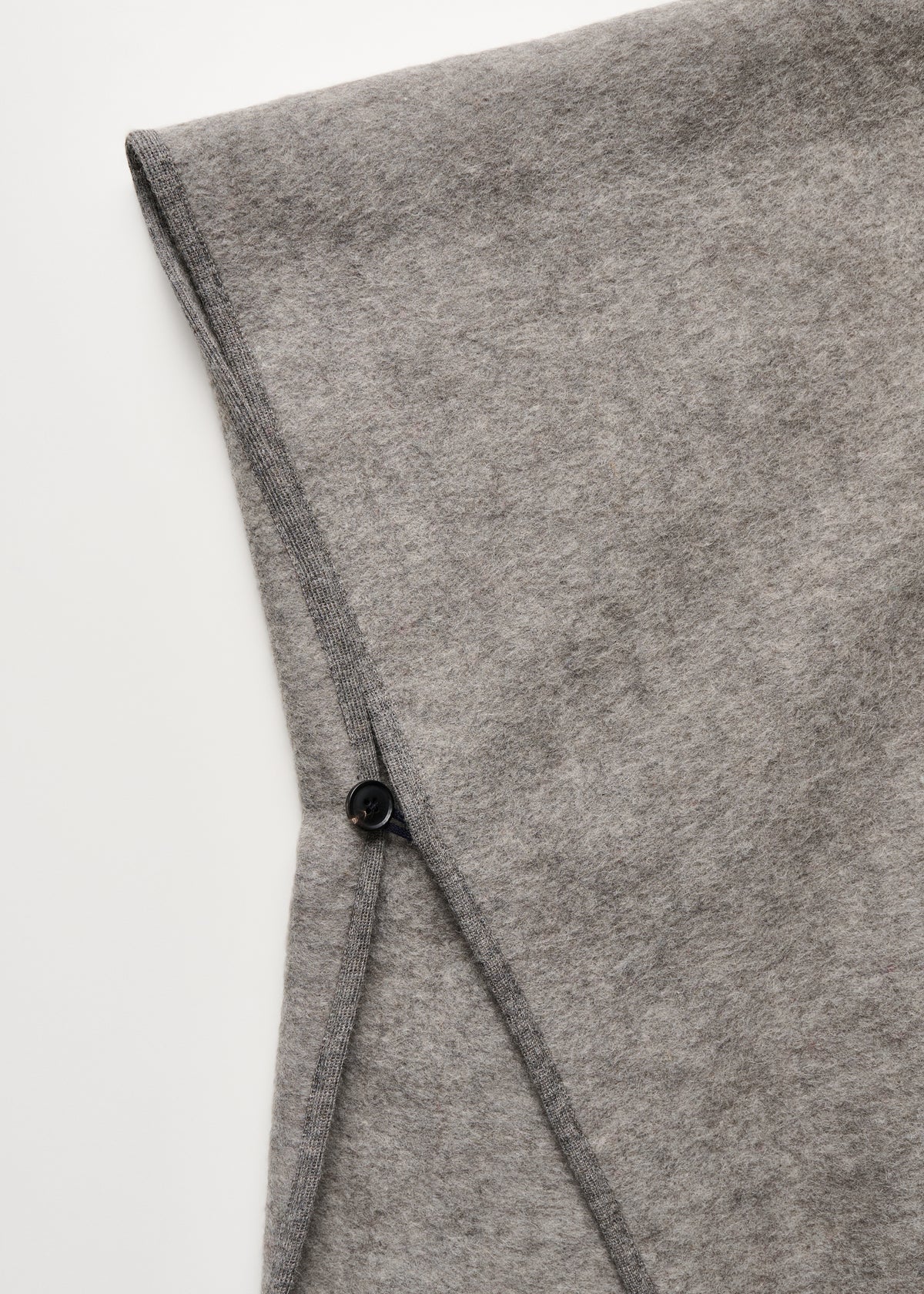 Avery poncho – wool | Pure Grey Poncho aiayu