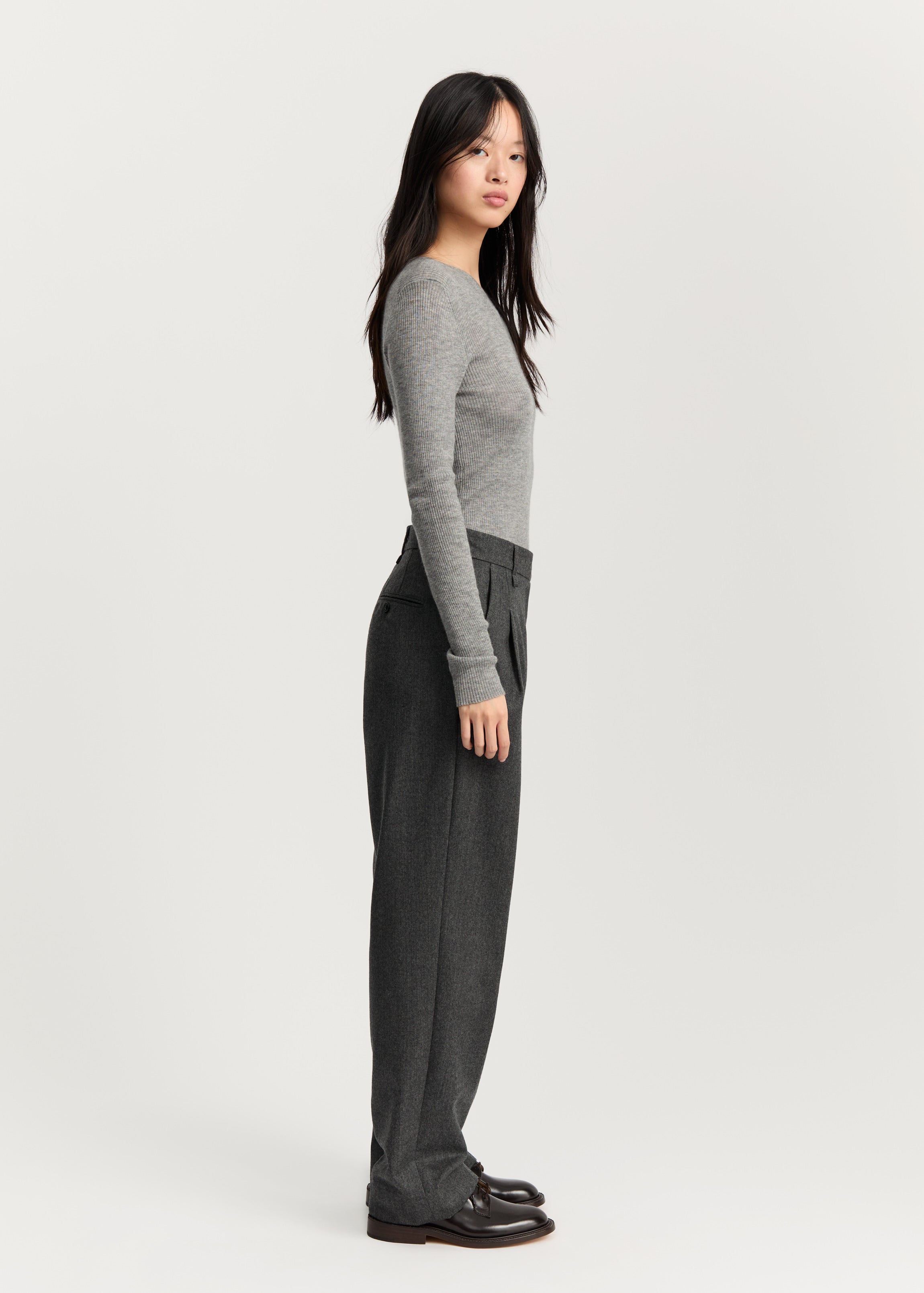 Balder pant – fine wool | Dark Grey Pants aiayu