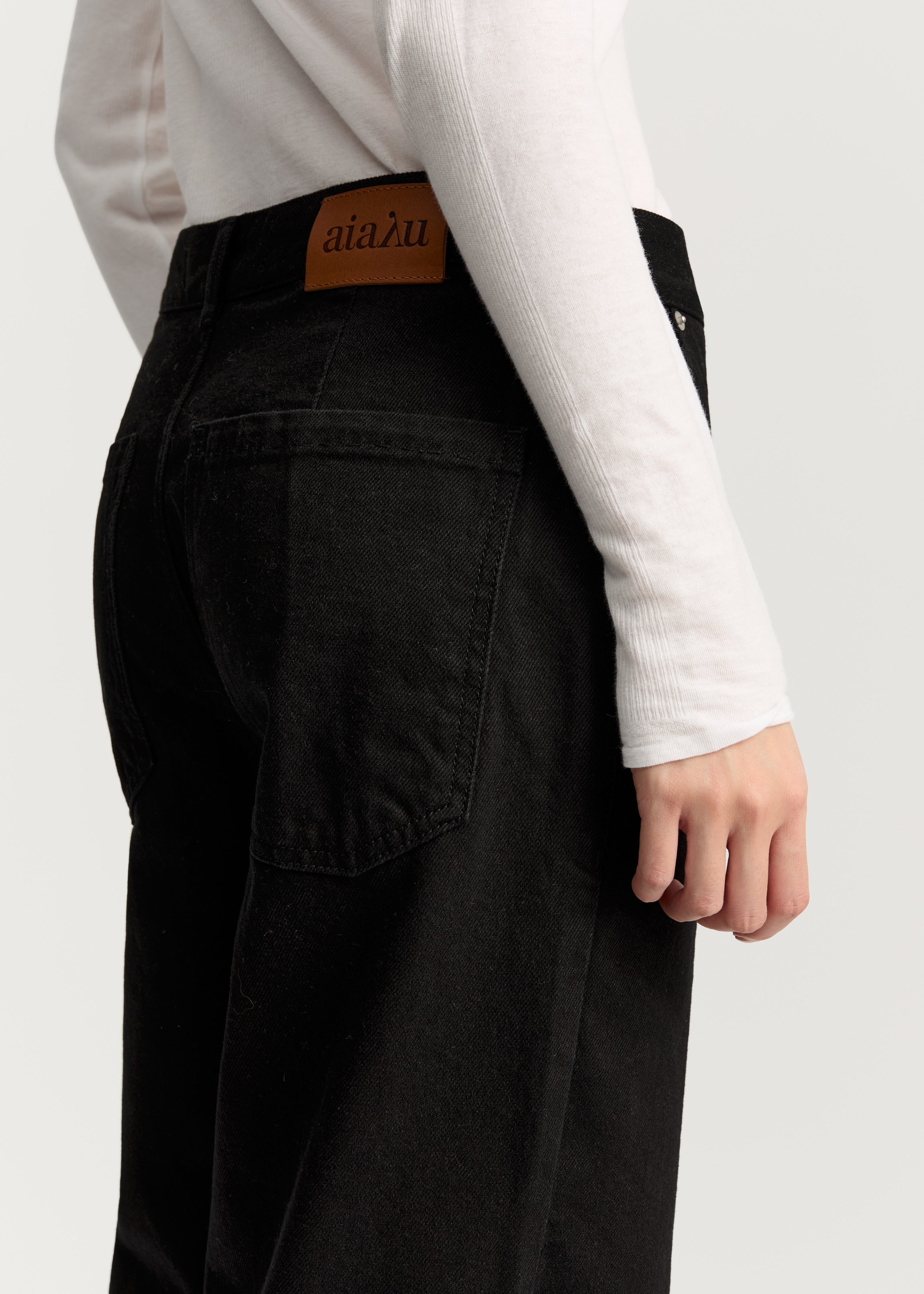 Carlo midwaist wide jeans | Black Tea Jeans aiayu