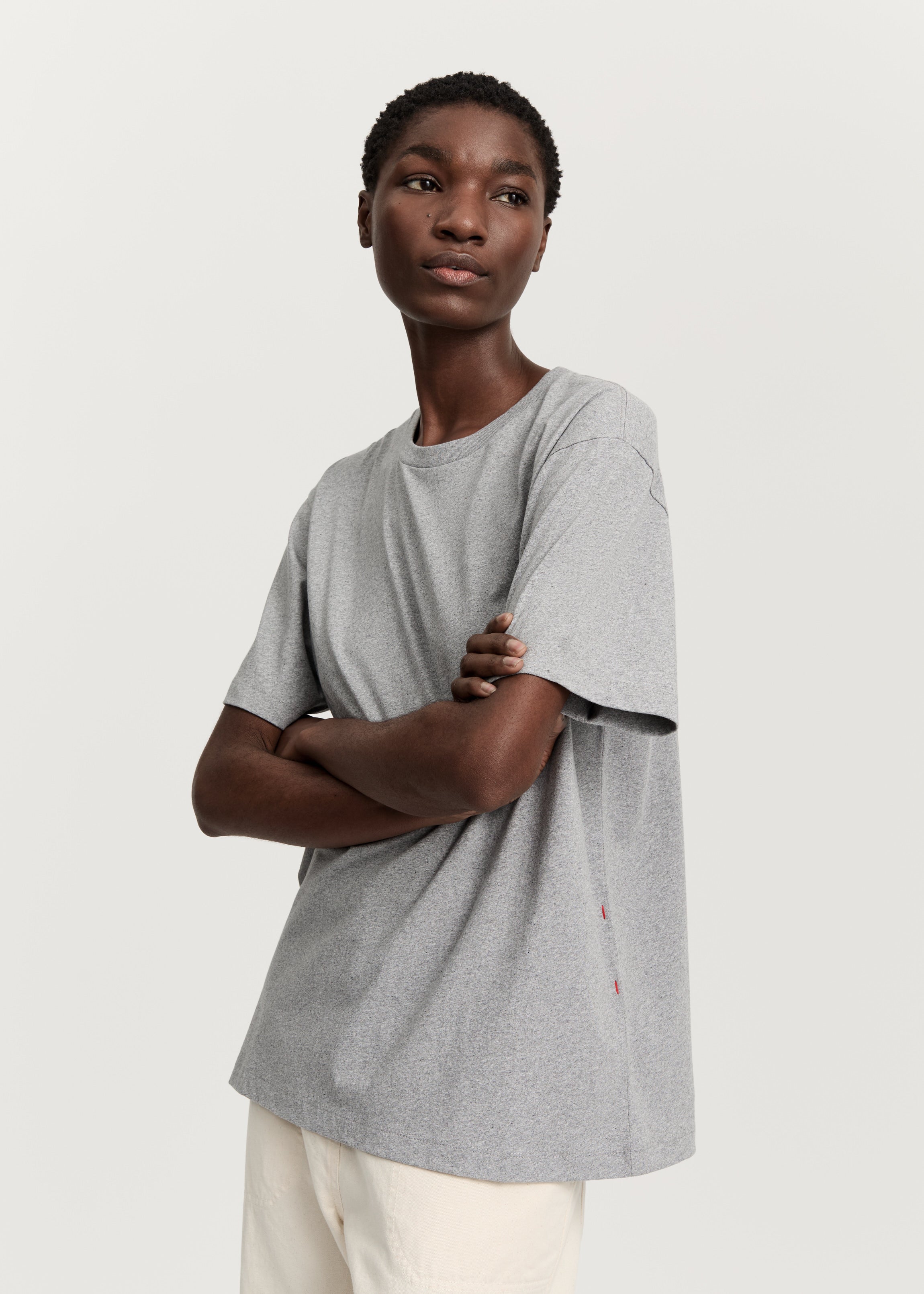 Classic circular tee melange | Grey Melange T-shirt aiayu