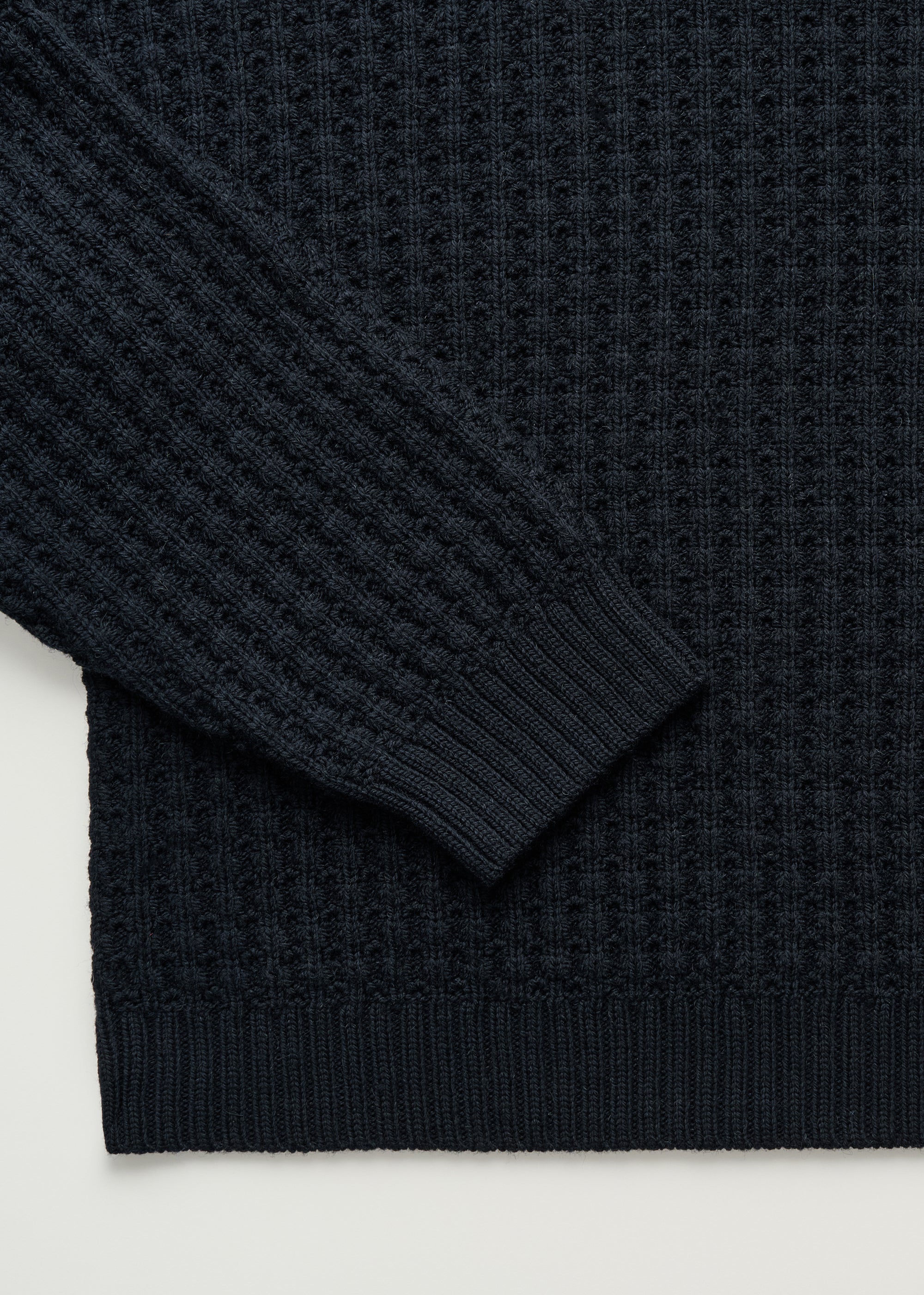 Eamon sweater – highland wool | Black navy Sweater aiayu
