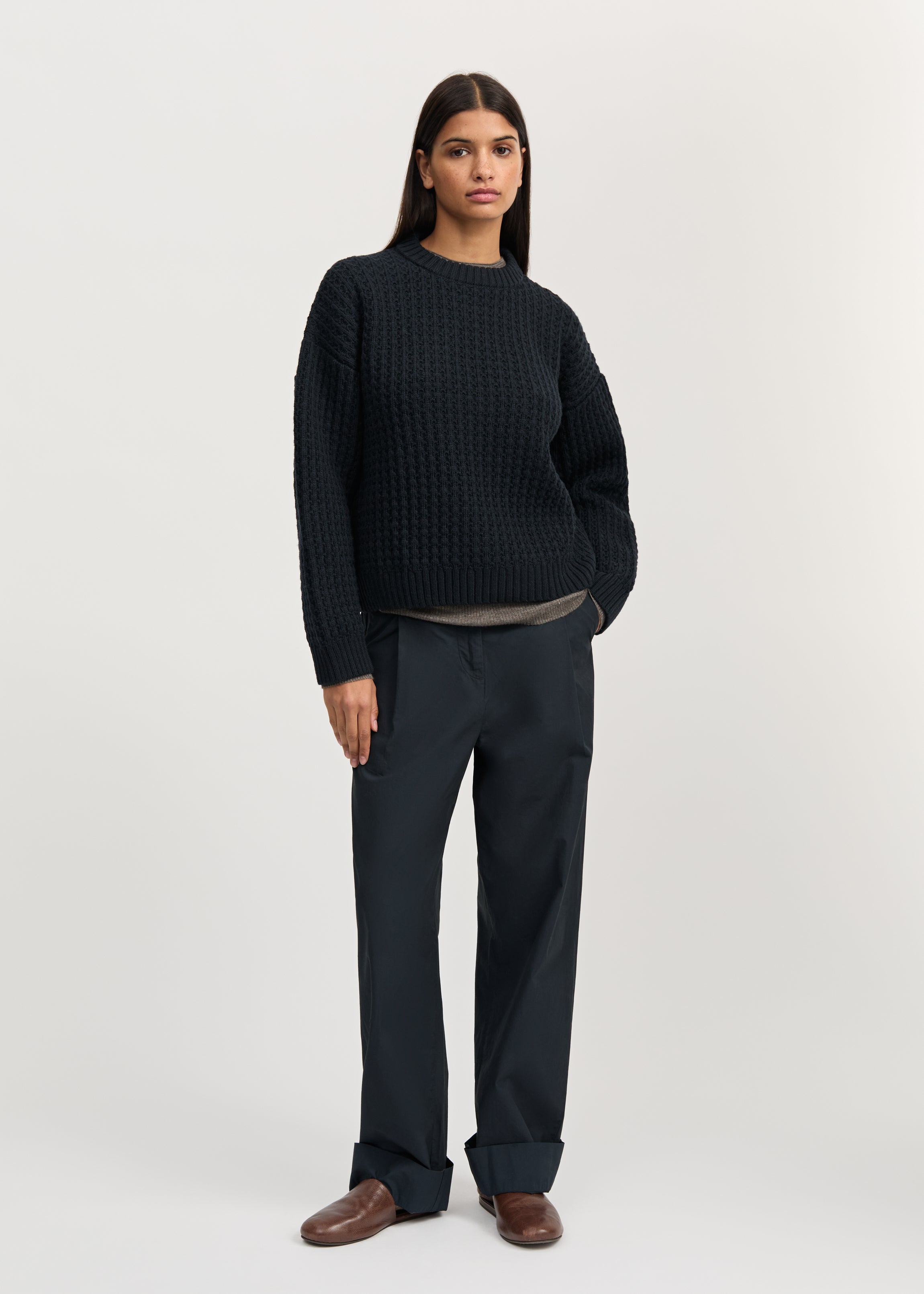 Eamon sweater – highland wool | Black navy Sweater aiayu