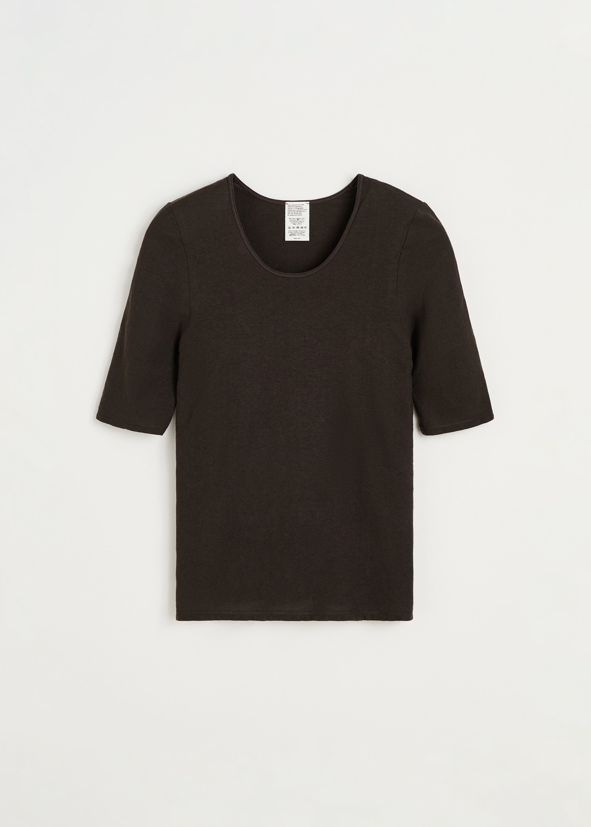 Gentle tee - cashmere | Dark Brown Blouse aiayu
