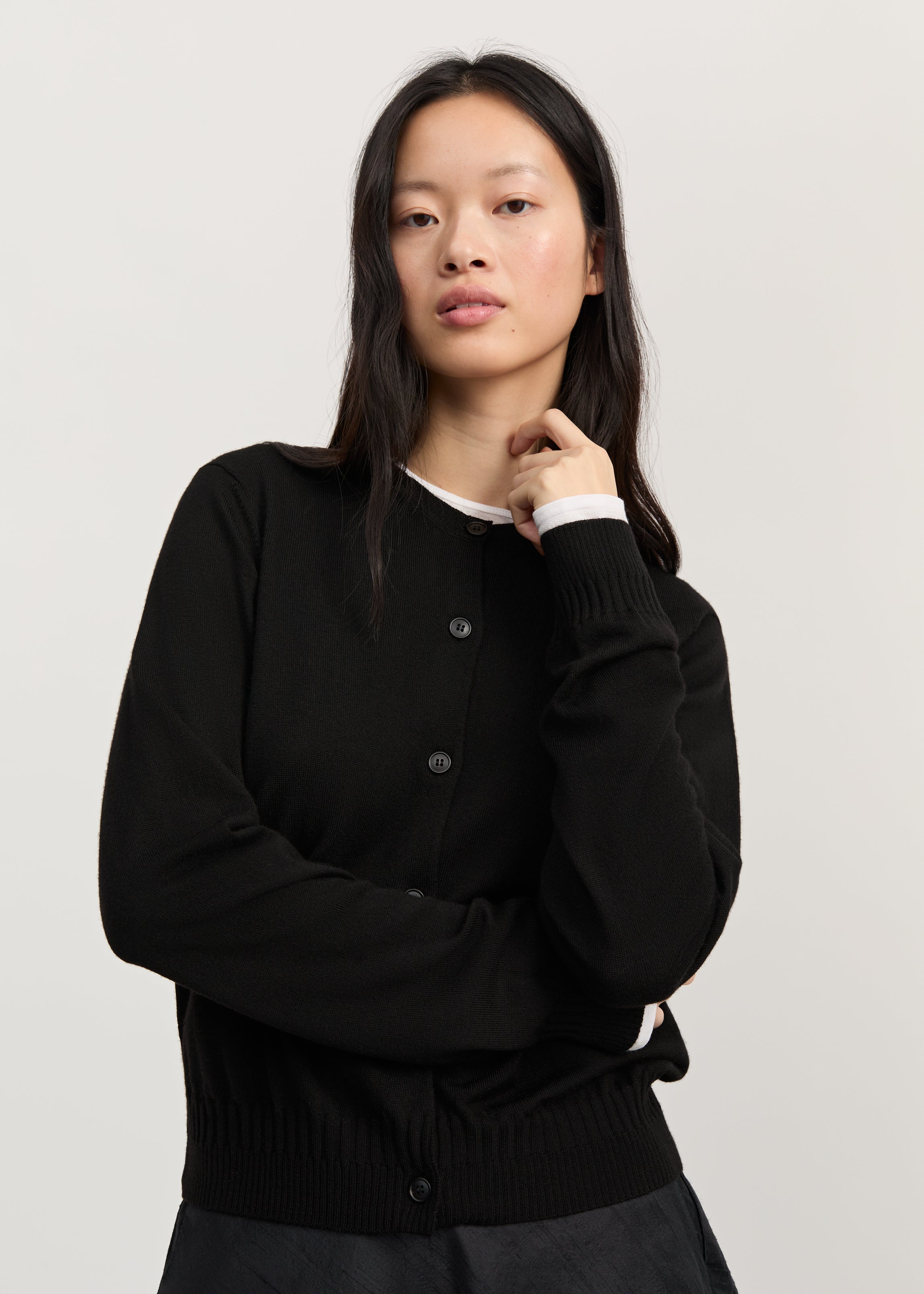 Hariza cardigan – merino wool | Black Cardigan aiayu