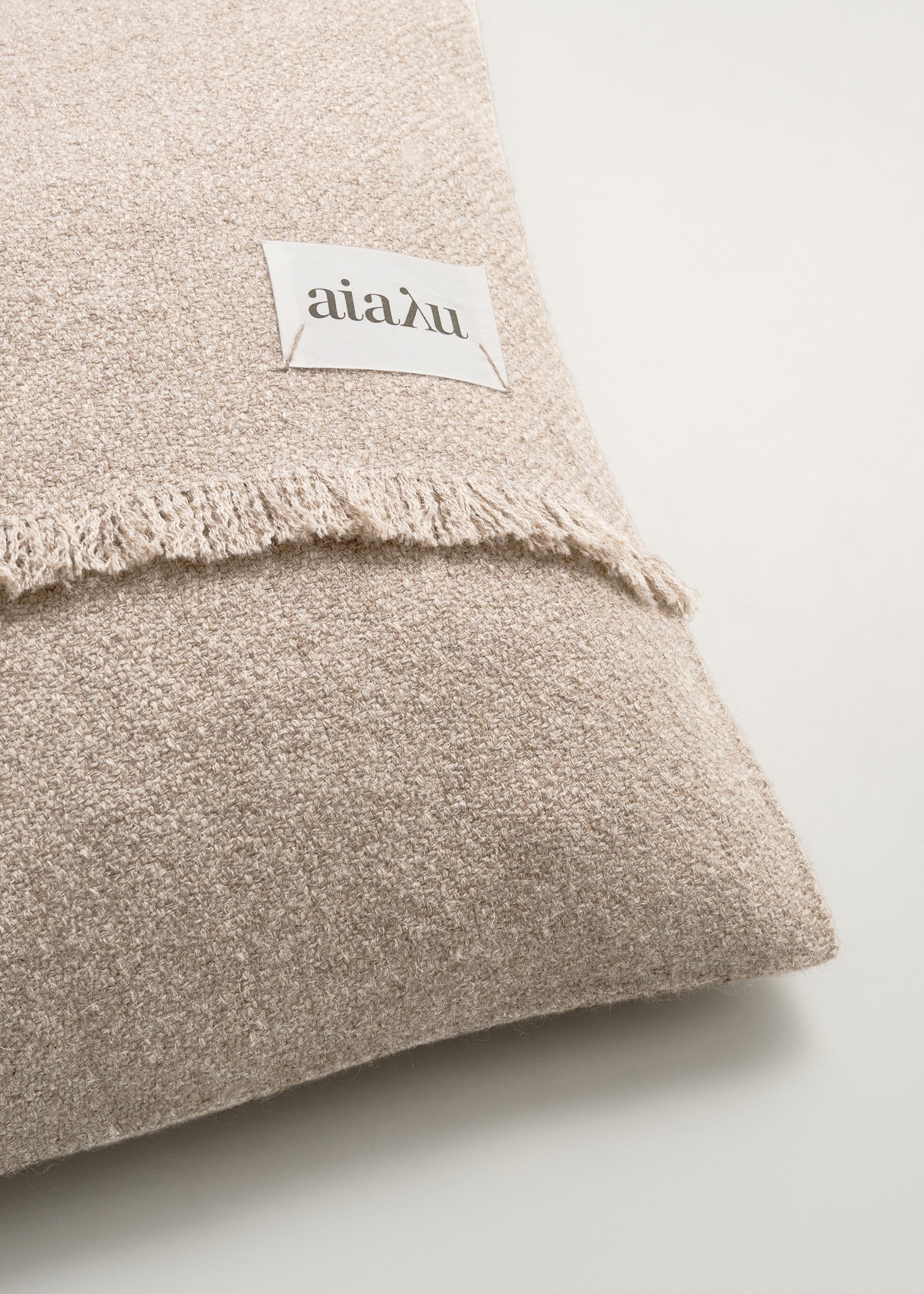 Hayaden wool pillow - 50x50 | Aura aiayu.dk