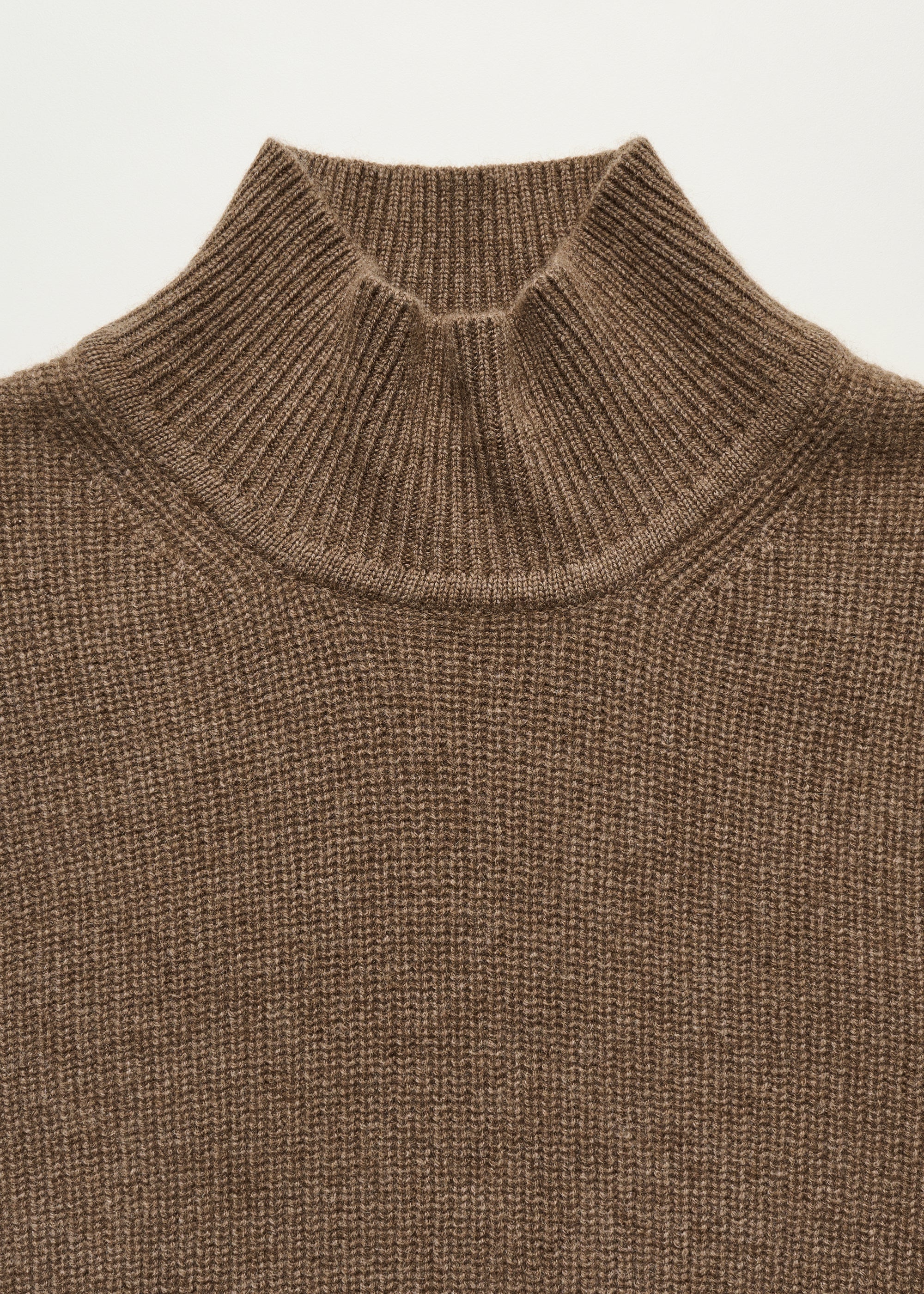 Jaxon sweater – cashmere | Pure Dark Brown Sweater aiayu