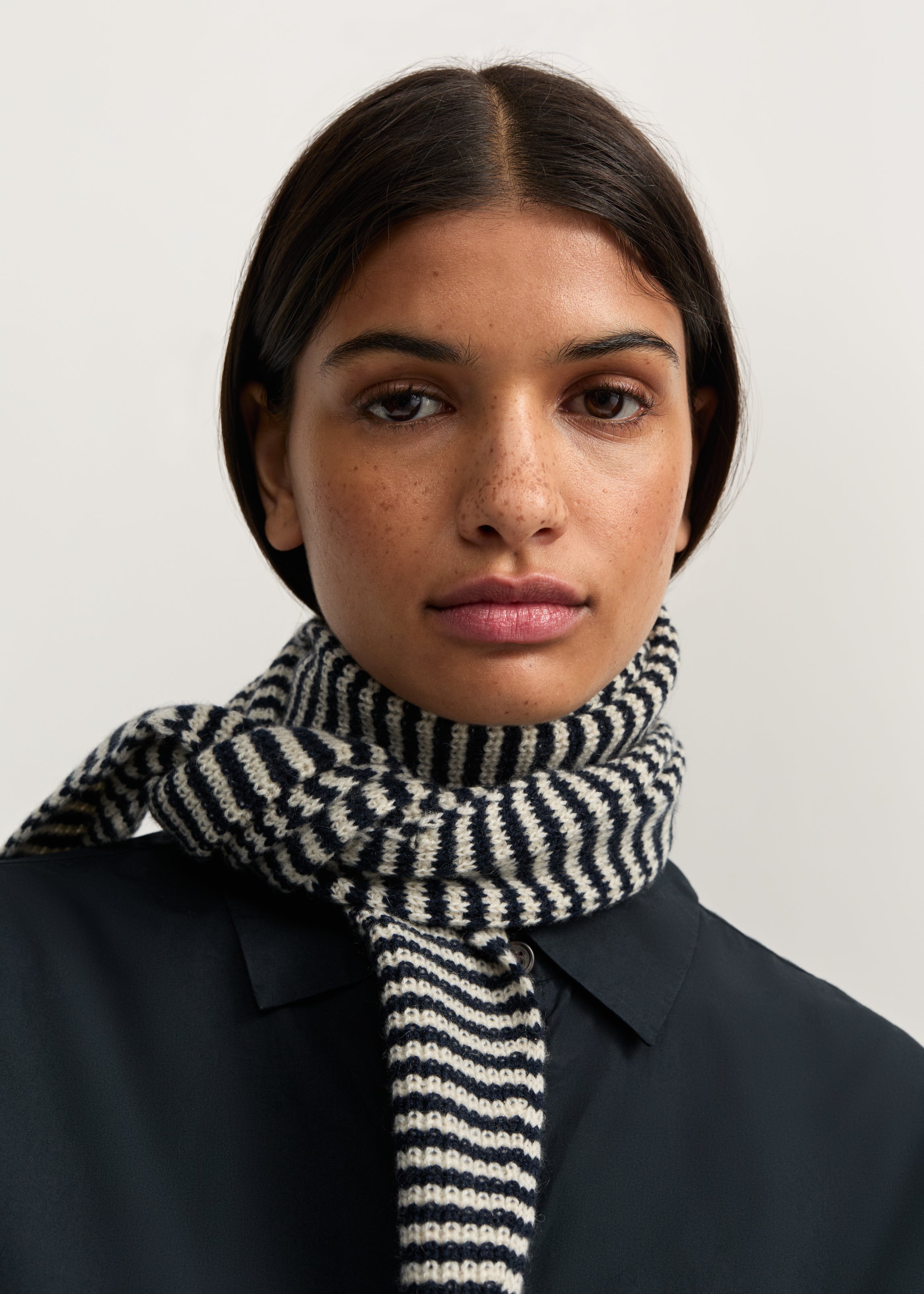 Knox scarf – cashmere | Mix Black Blue Scarf aiayu