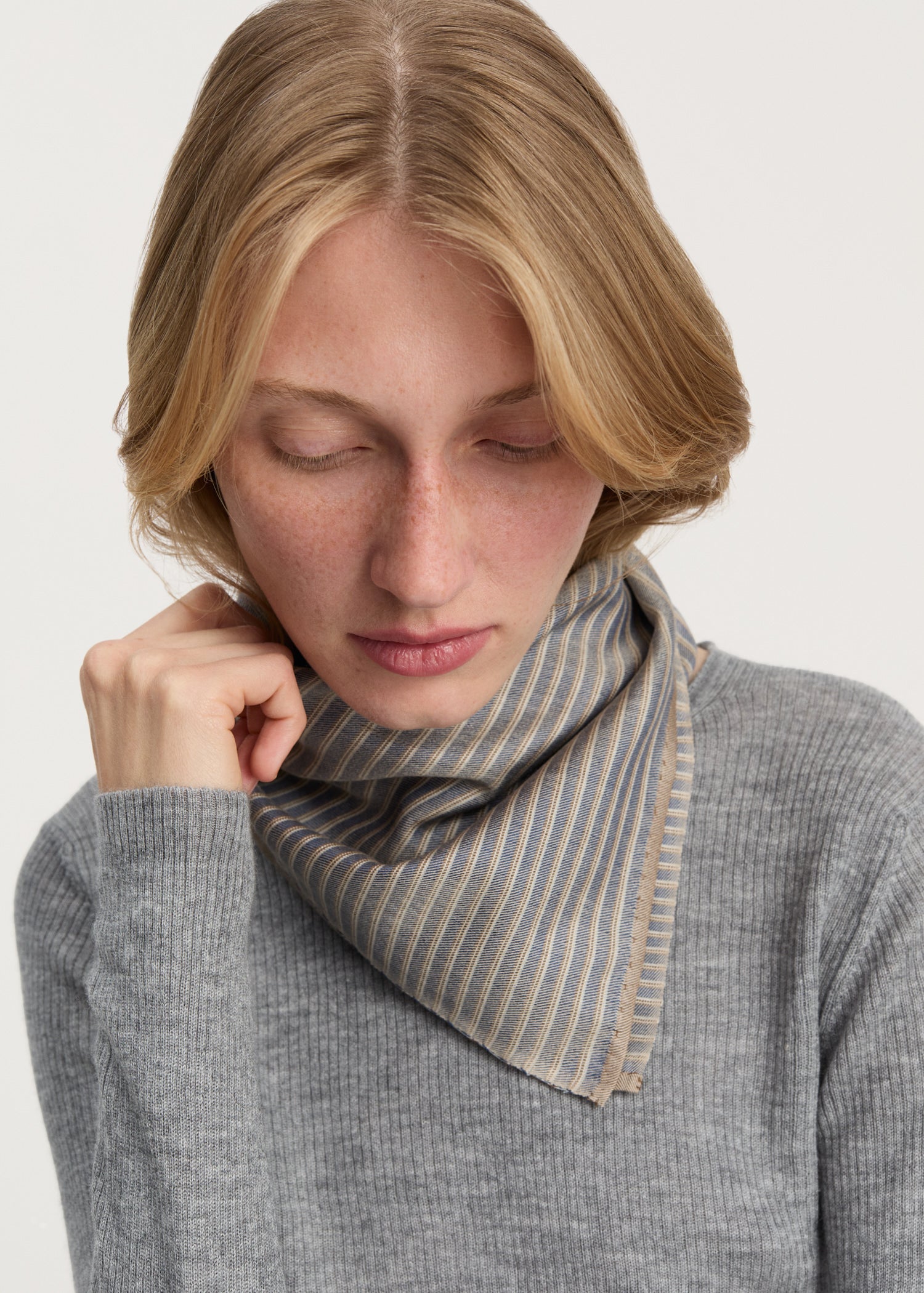 Megha scarf – pure silk | Mix Blue Scarf aiayu