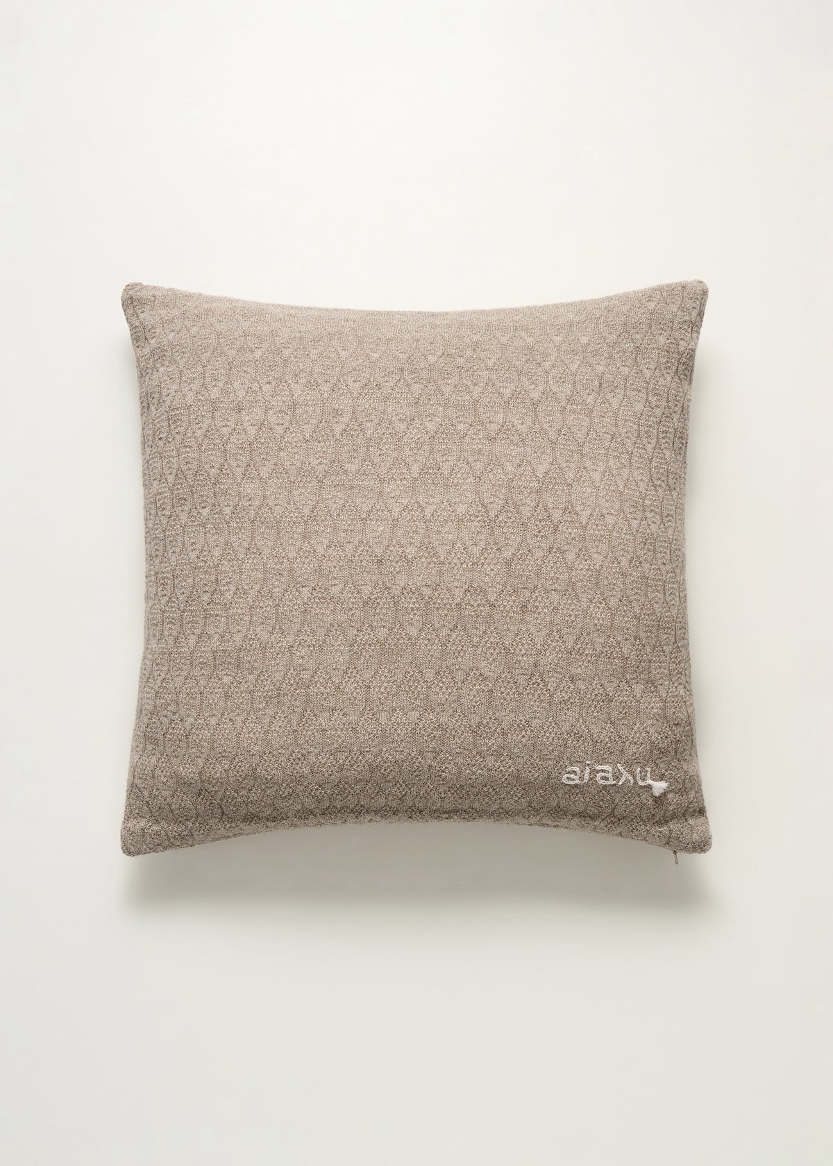 Raul classic – 50x50 | Pure nougat melange aiayu.dk
