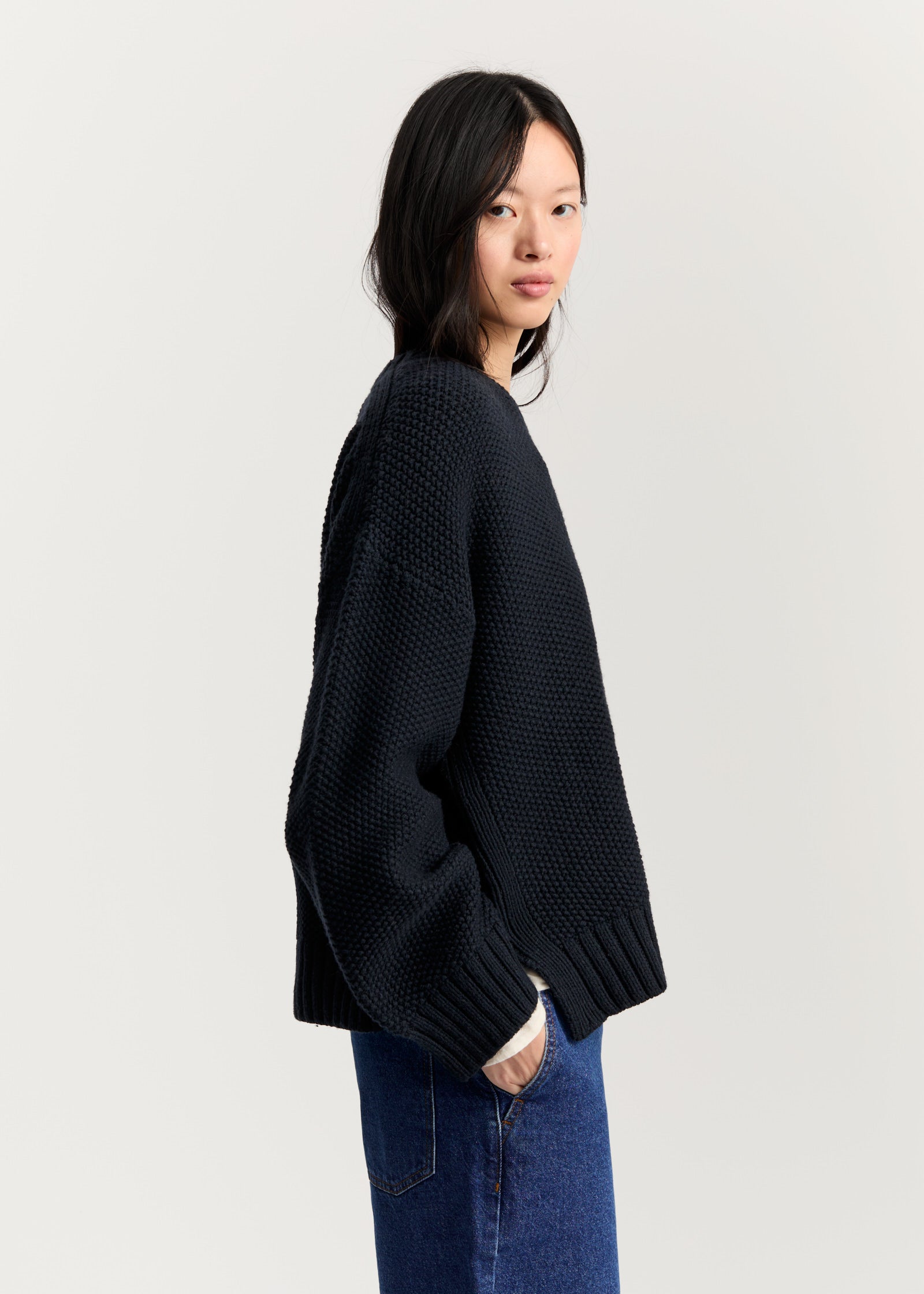 Vetla sweater – highland wool | Black Blue Sweater aiayu