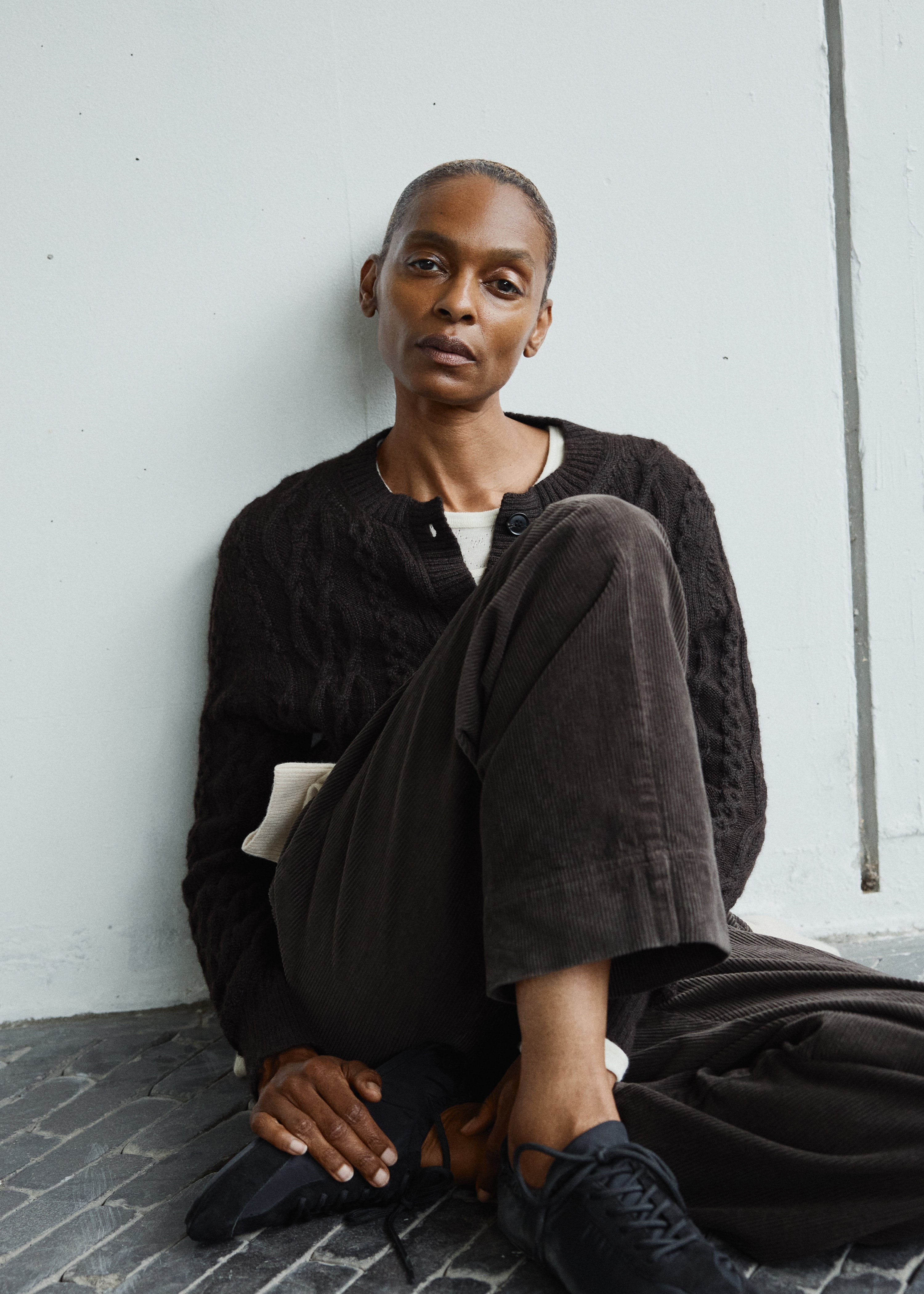 Pala cardigan – llama | Pure Dark Brown Cardigan aiayu