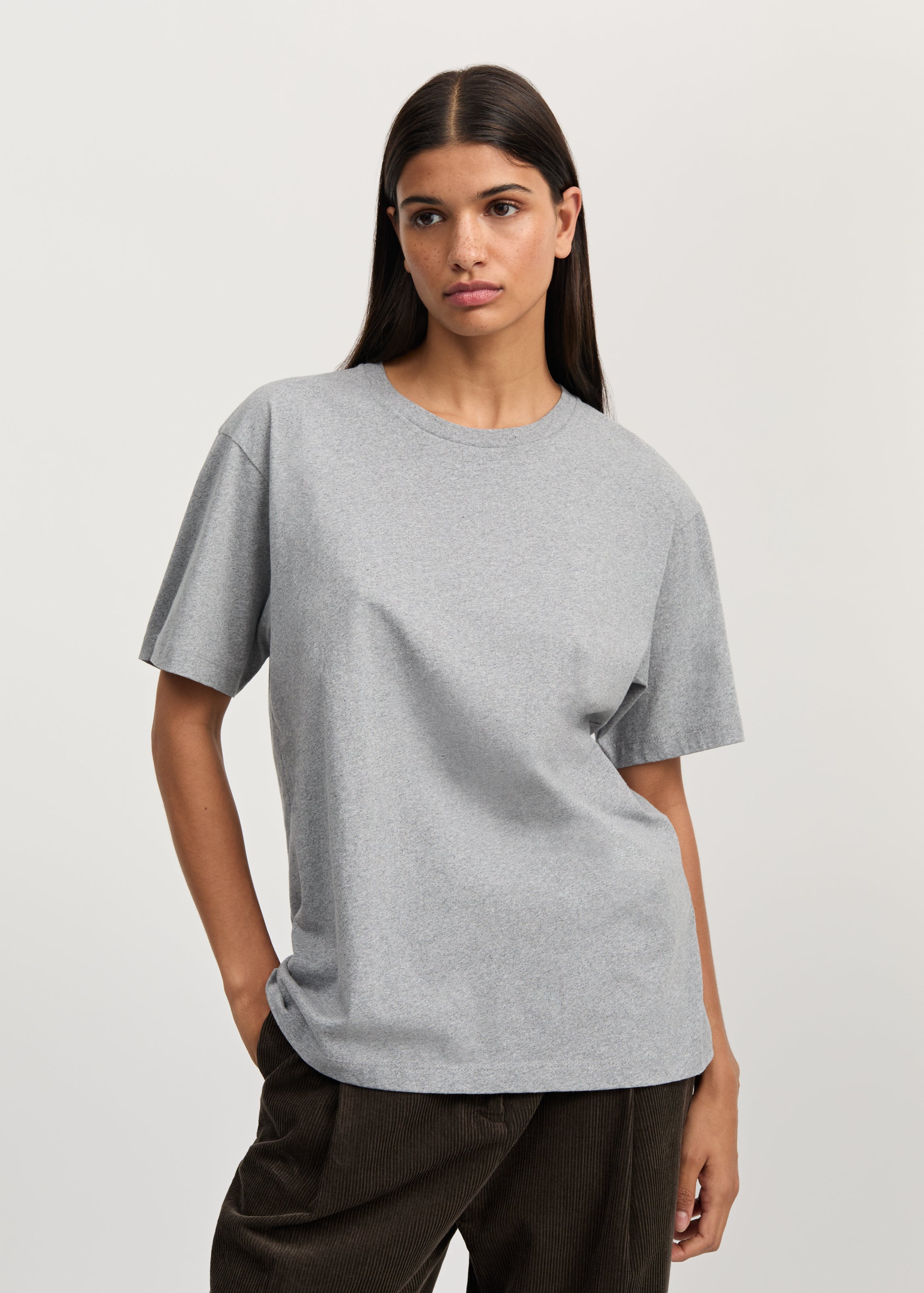 Classic circular tee melange | Grey Melange T-shirt aiayu