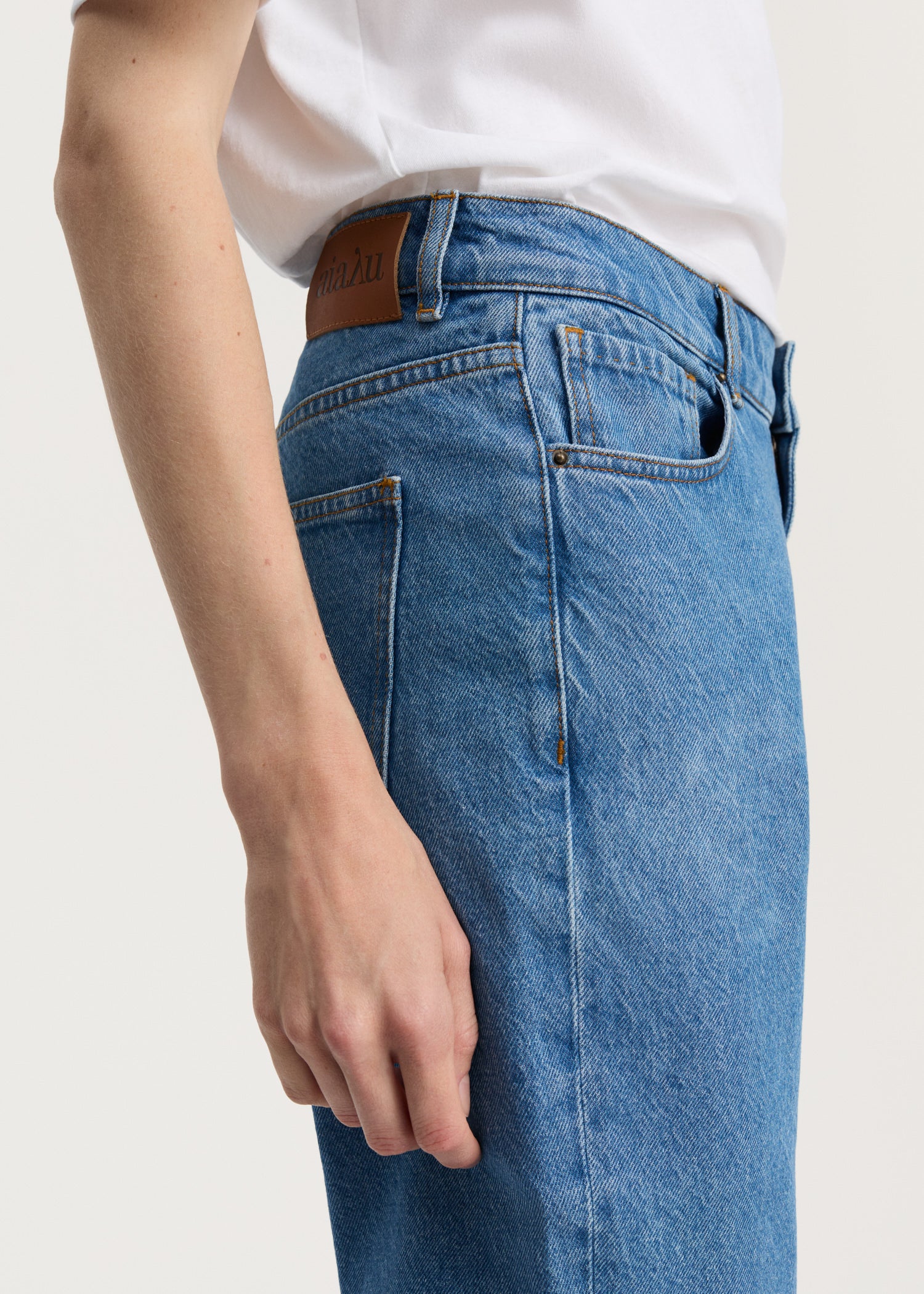 Cooper highwaist straight jeans | Clear Blue Jeans aiayu