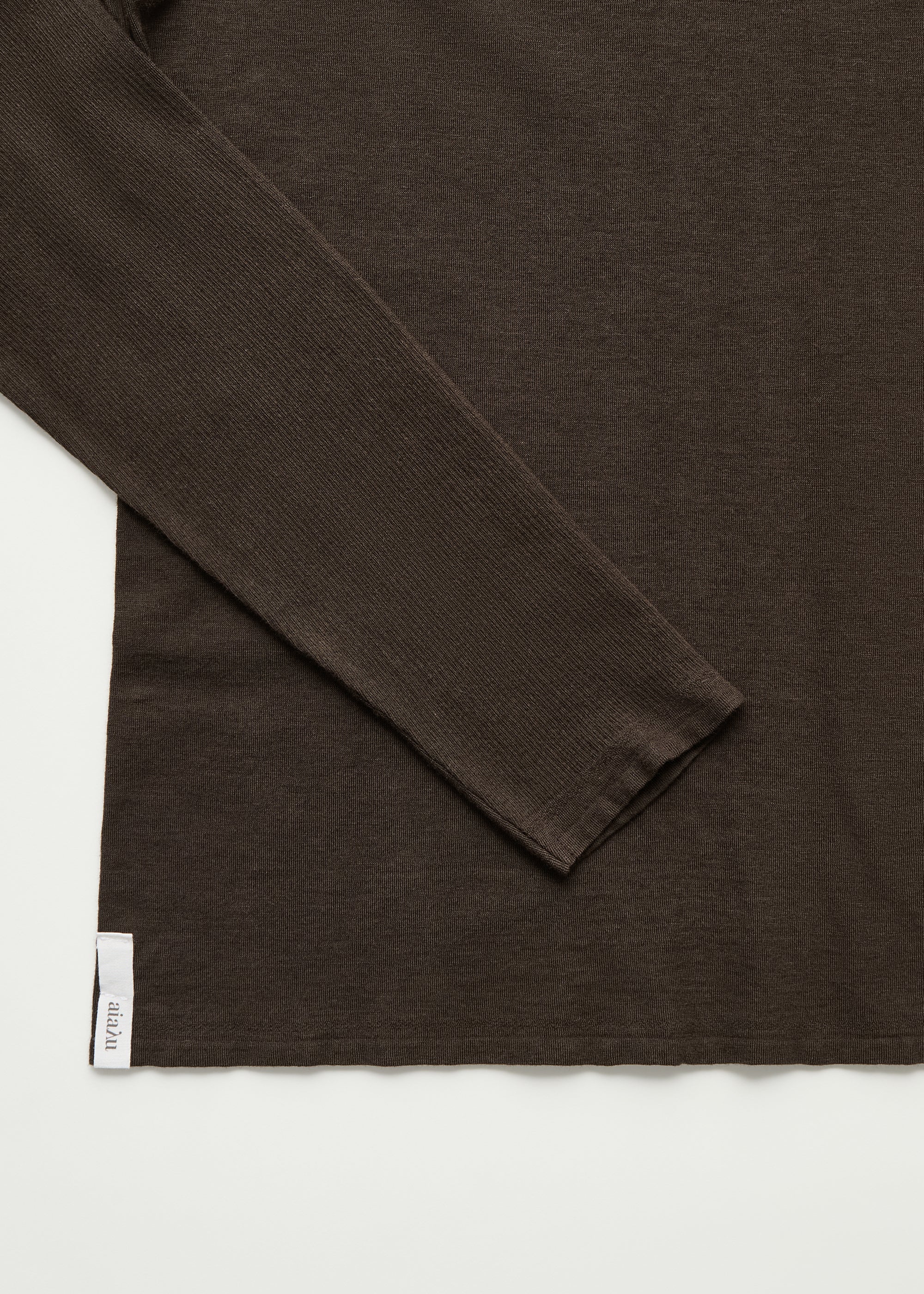 Gentle turtleneck - cashmere | Dark Brown Blouse aiayu