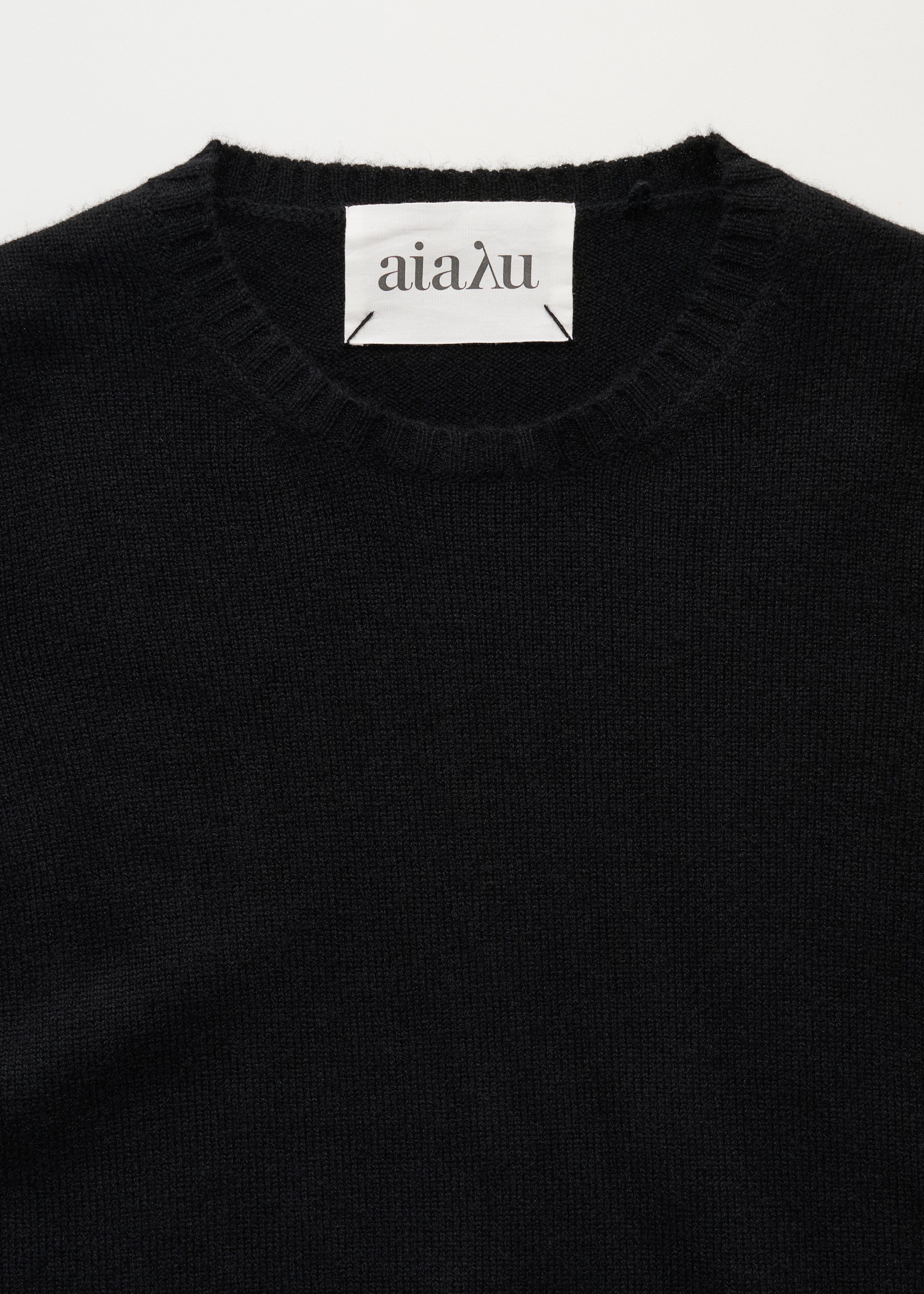 Inga sweater – pure cashmere | Black Sweater aiayu