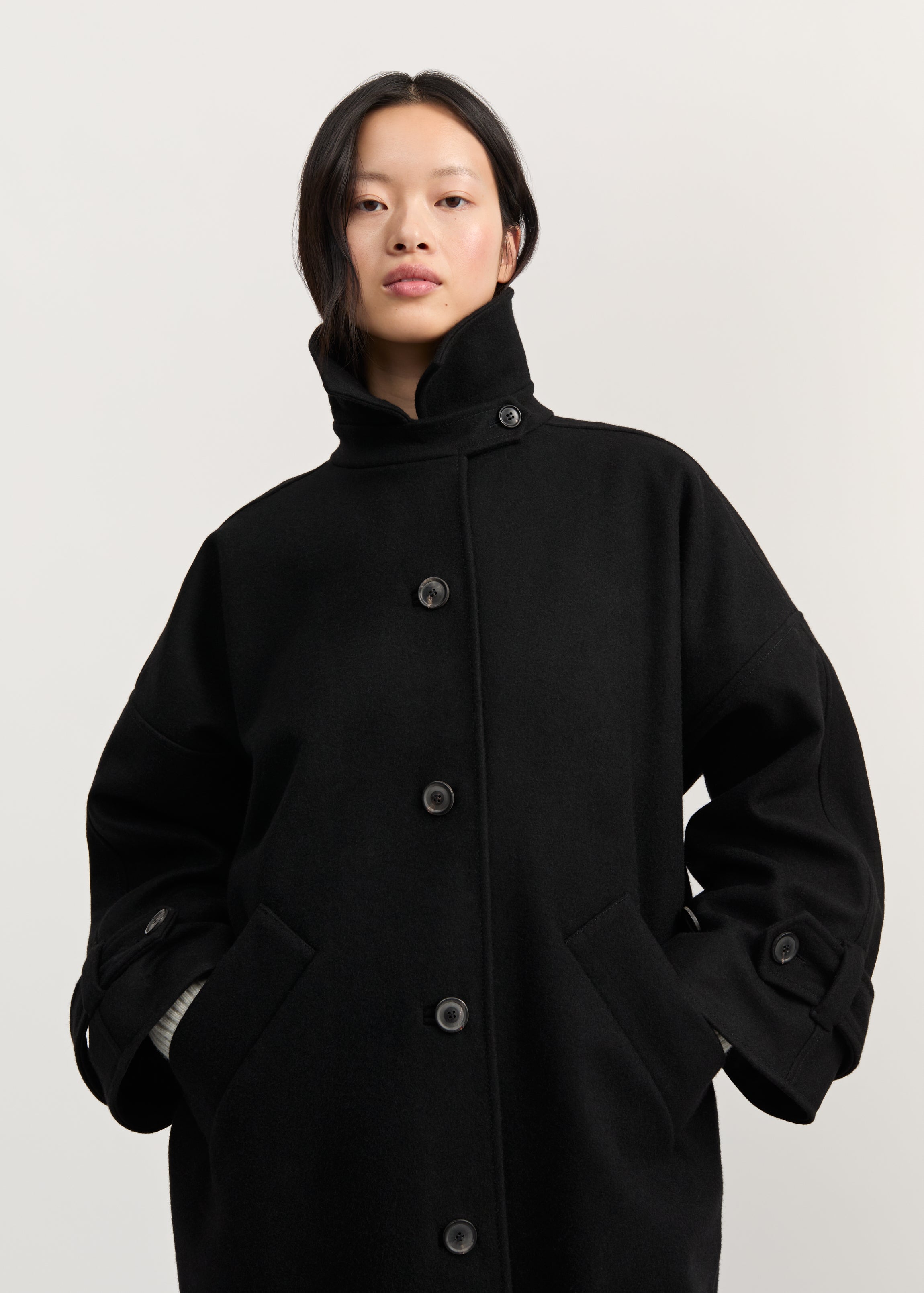 Jo coat loden | Black Coat aiayu