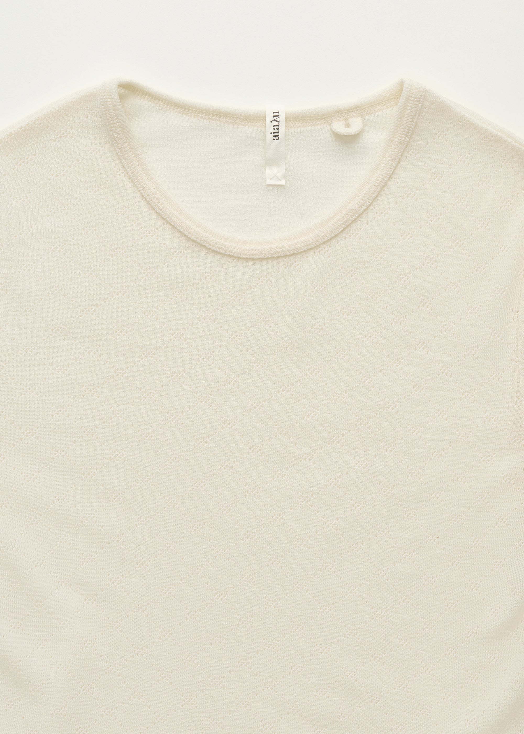 Lumae tee | Pure Ecru T-shirt aiayu