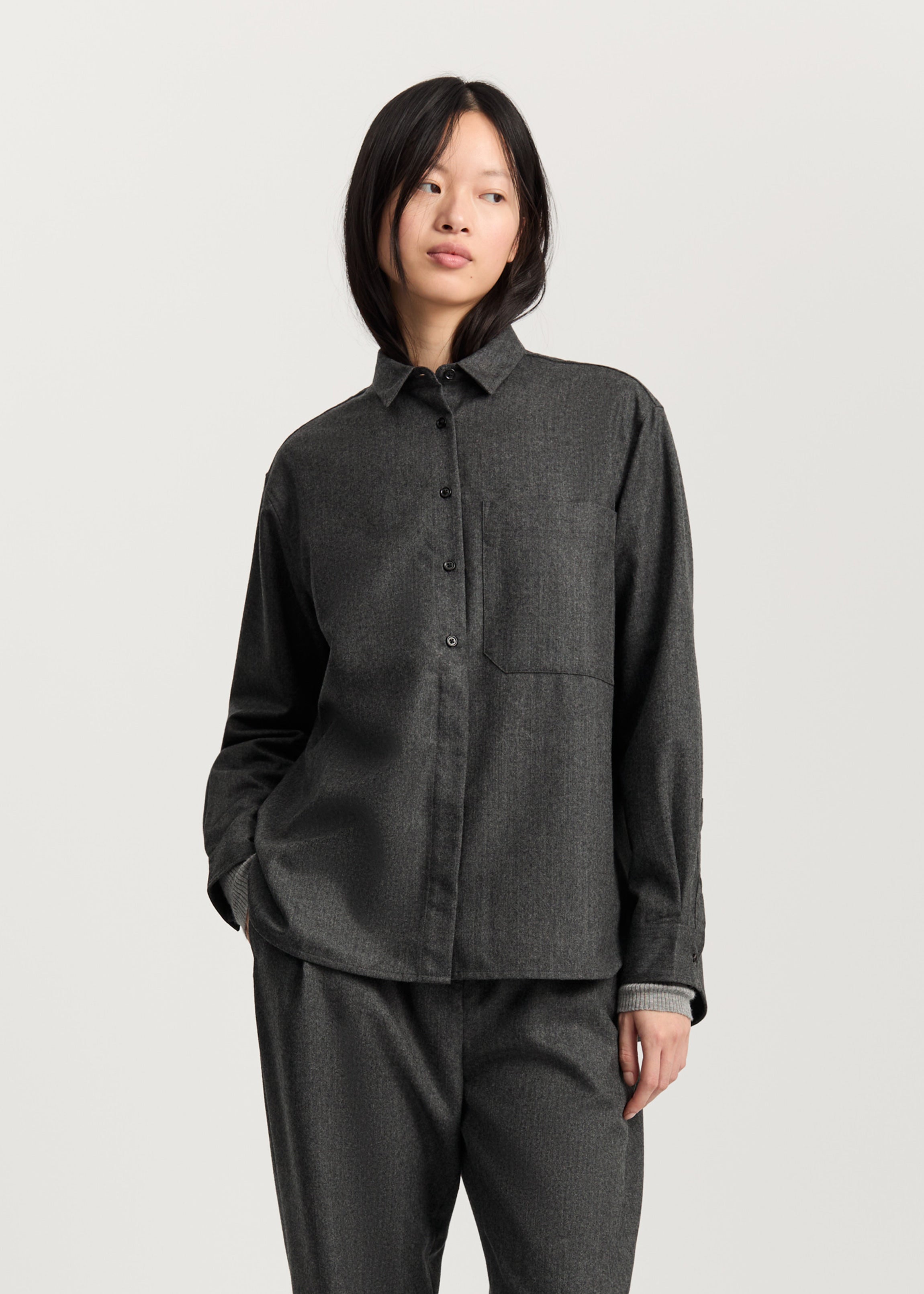 Lynette shirt – fine wool | Dark Grey Shirt Woven aiayu