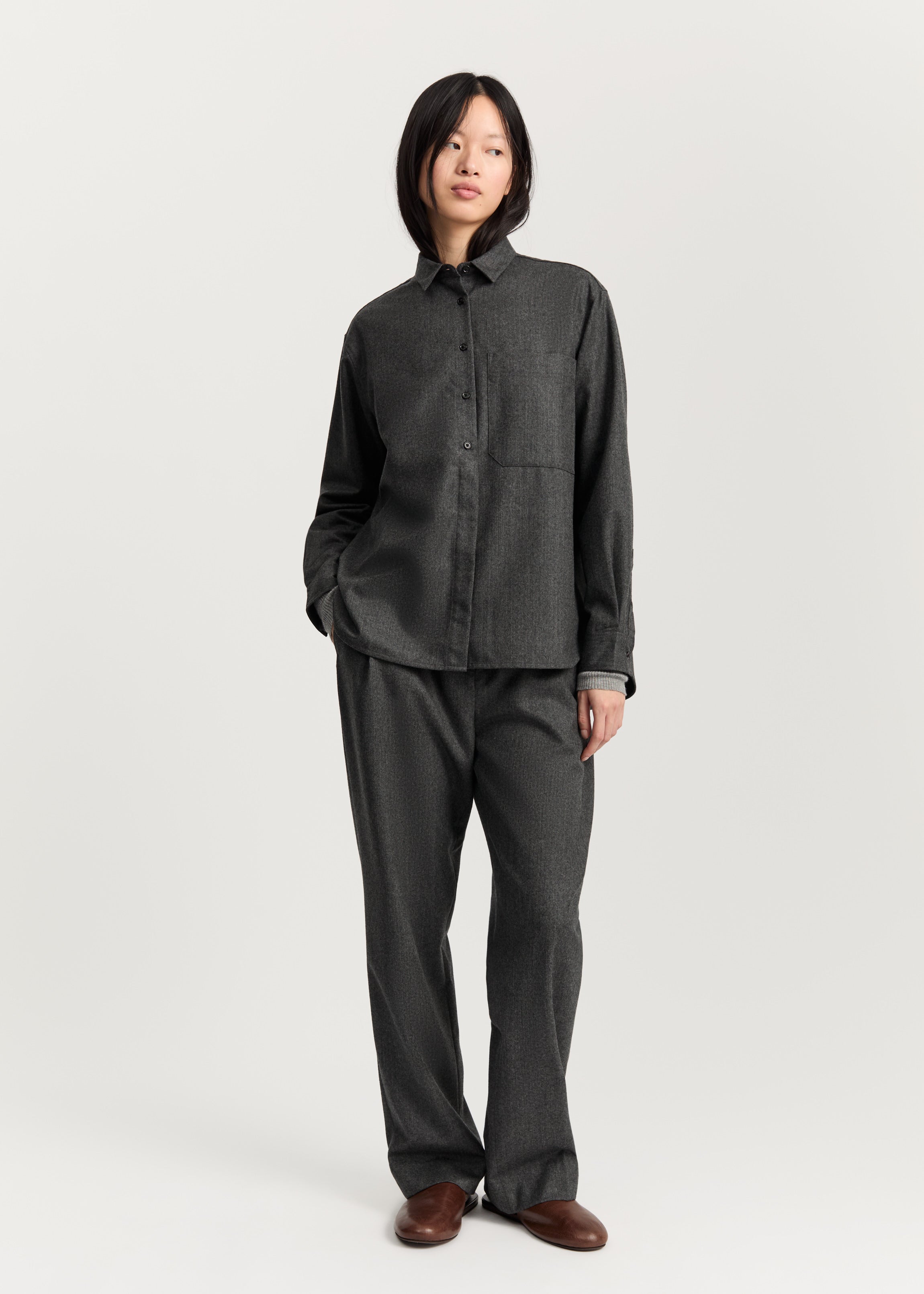 Lynette shirt – fine wool | Dark Grey Shirt Woven aiayu