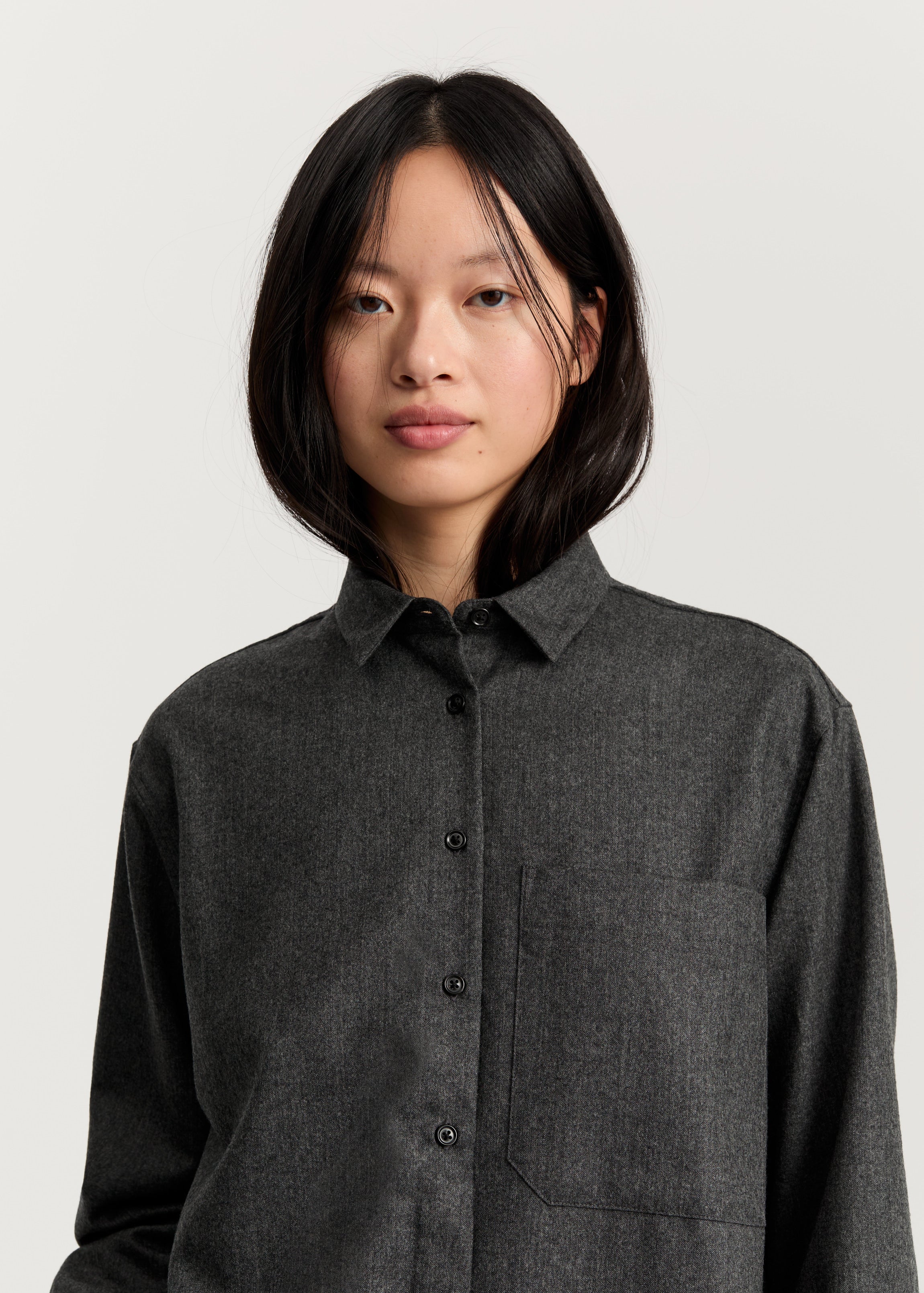 Lynette shirt – fine wool | Dark Grey Shirt Woven aiayu