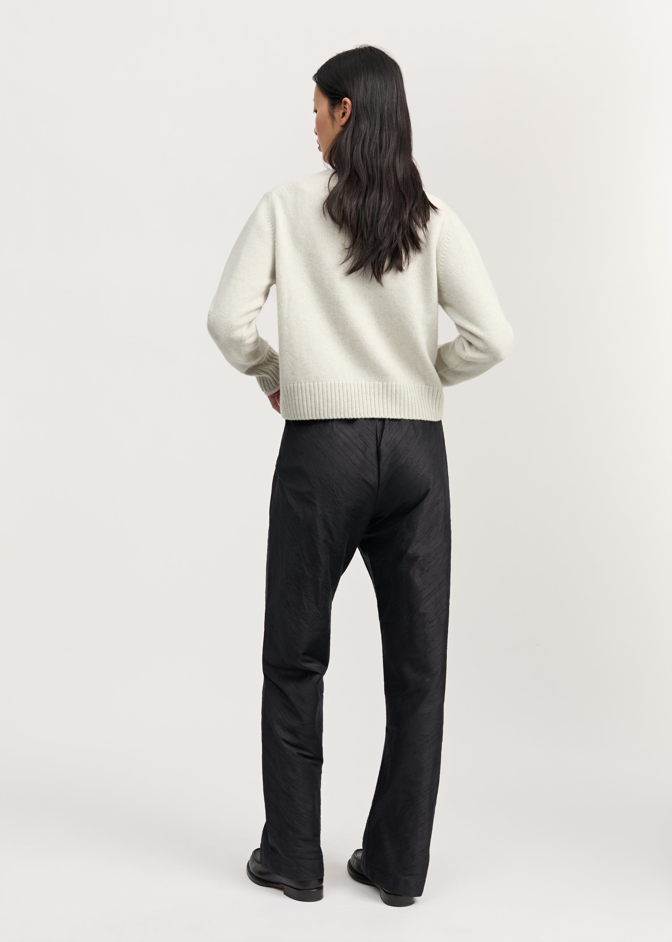 Mara pant silk | Black navy Pants aiayu