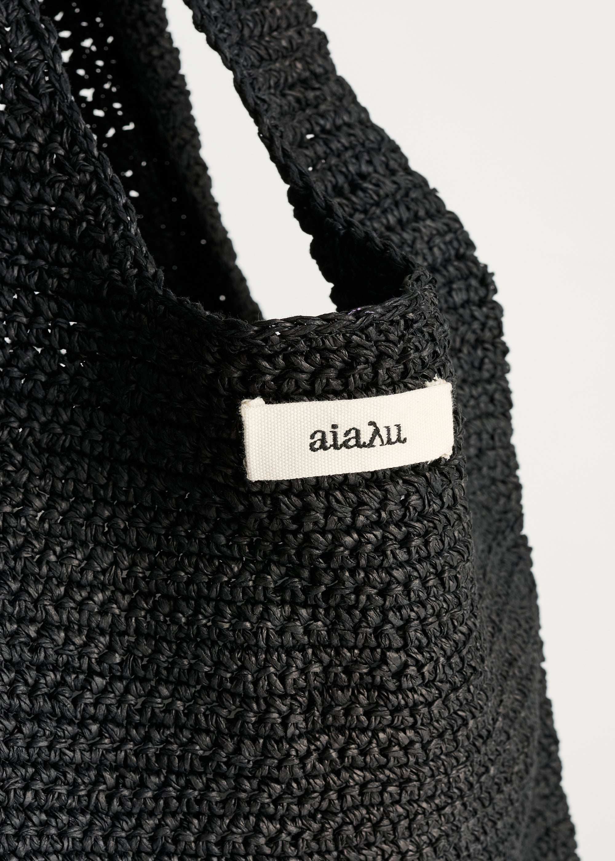 Sophia straw bag medium | Black Bag aiayu
