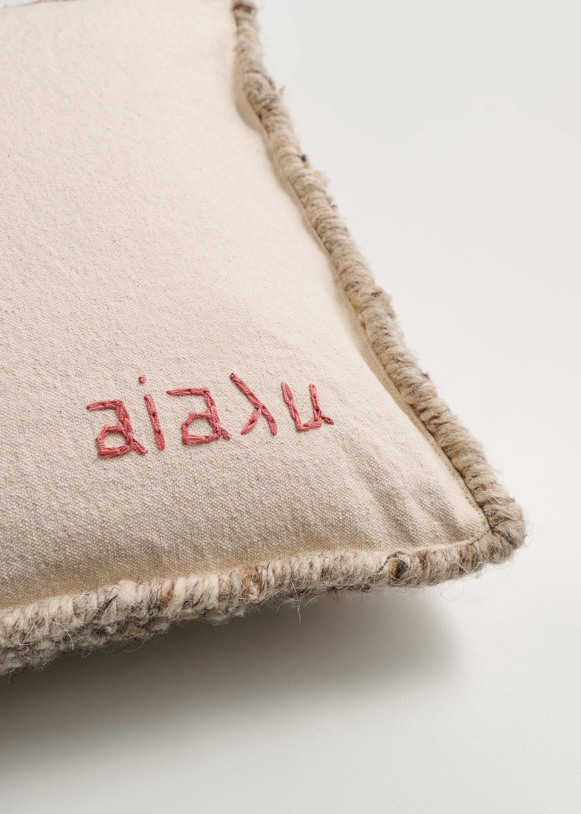 Texture nepal wool pillow - 30x40 Pillow aiayu.dk