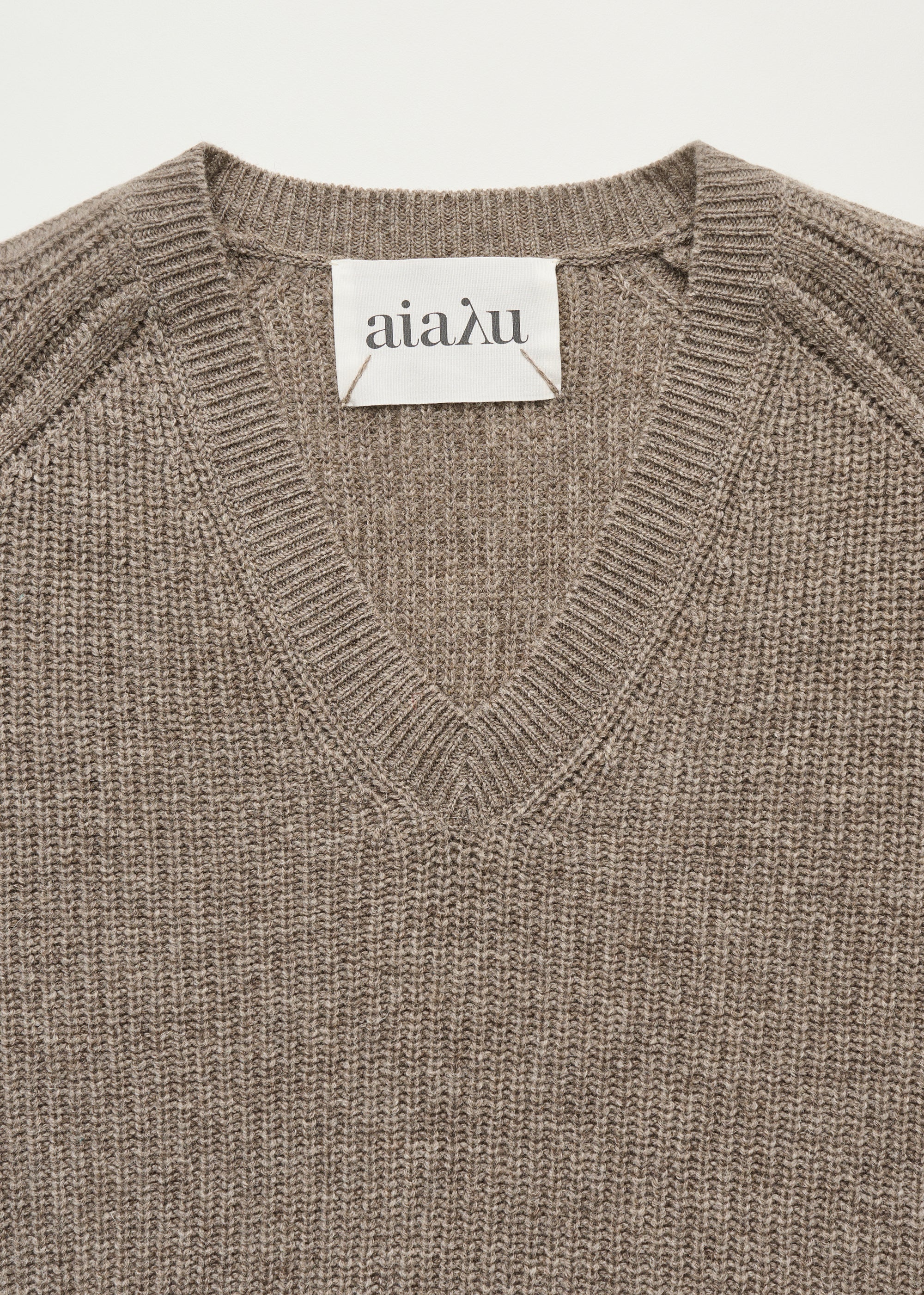 Tocho sweater – sartuul | Pure Soil Sweater aiayu