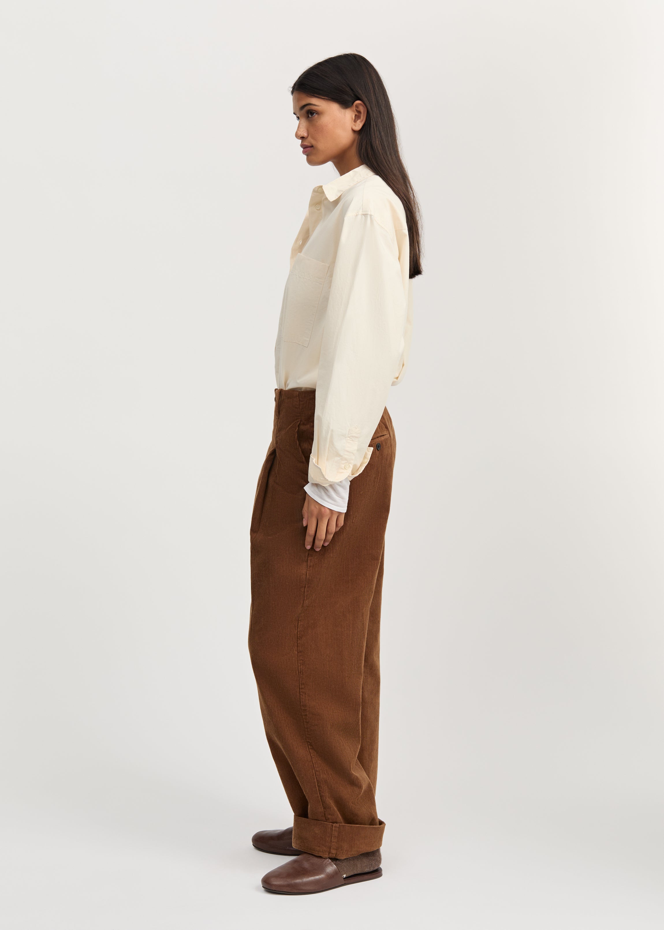 Toto pant corduroy | Cognac Pants aiayu