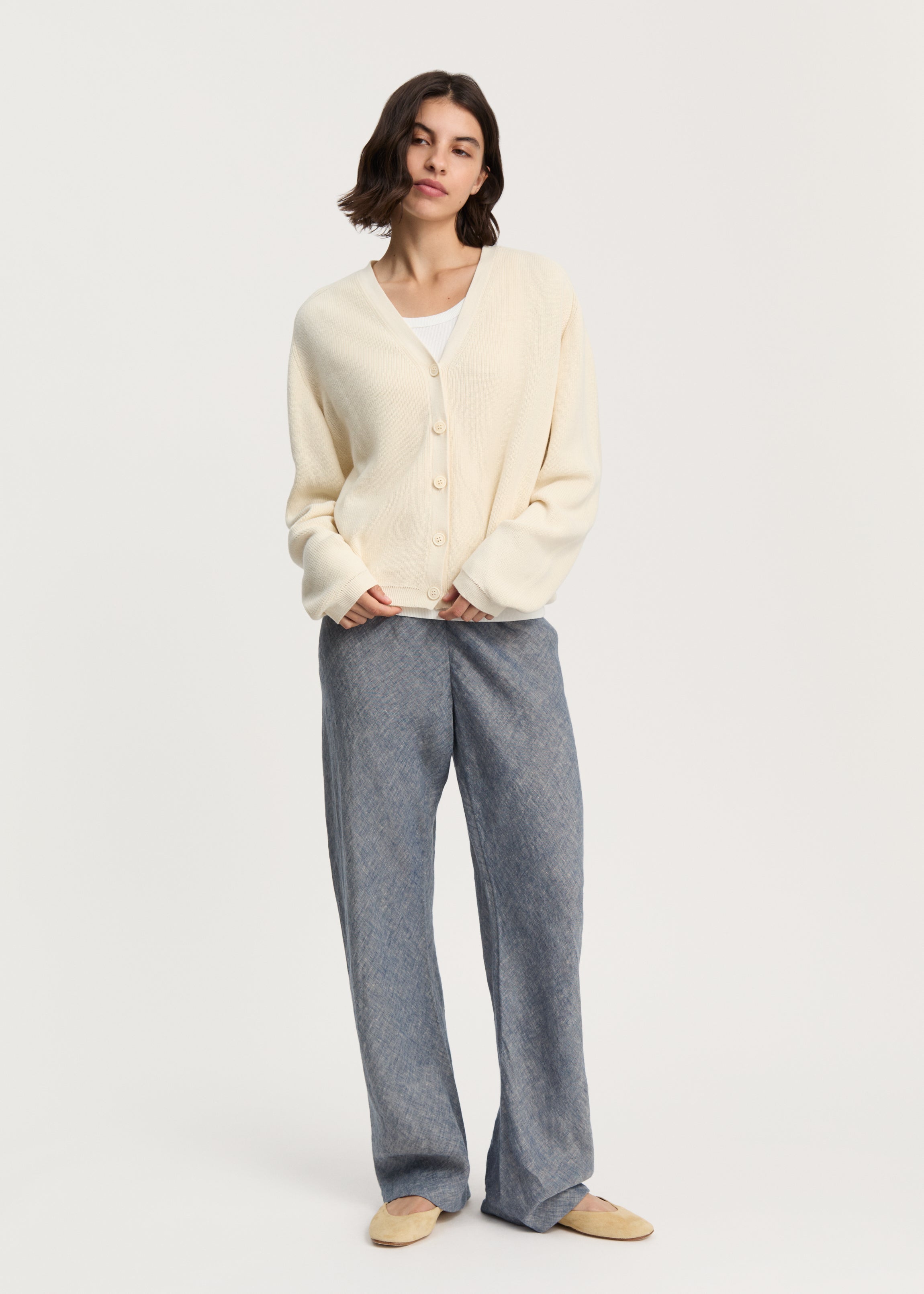 Vada cardigan | Pure Ecru Cardigan aiayu