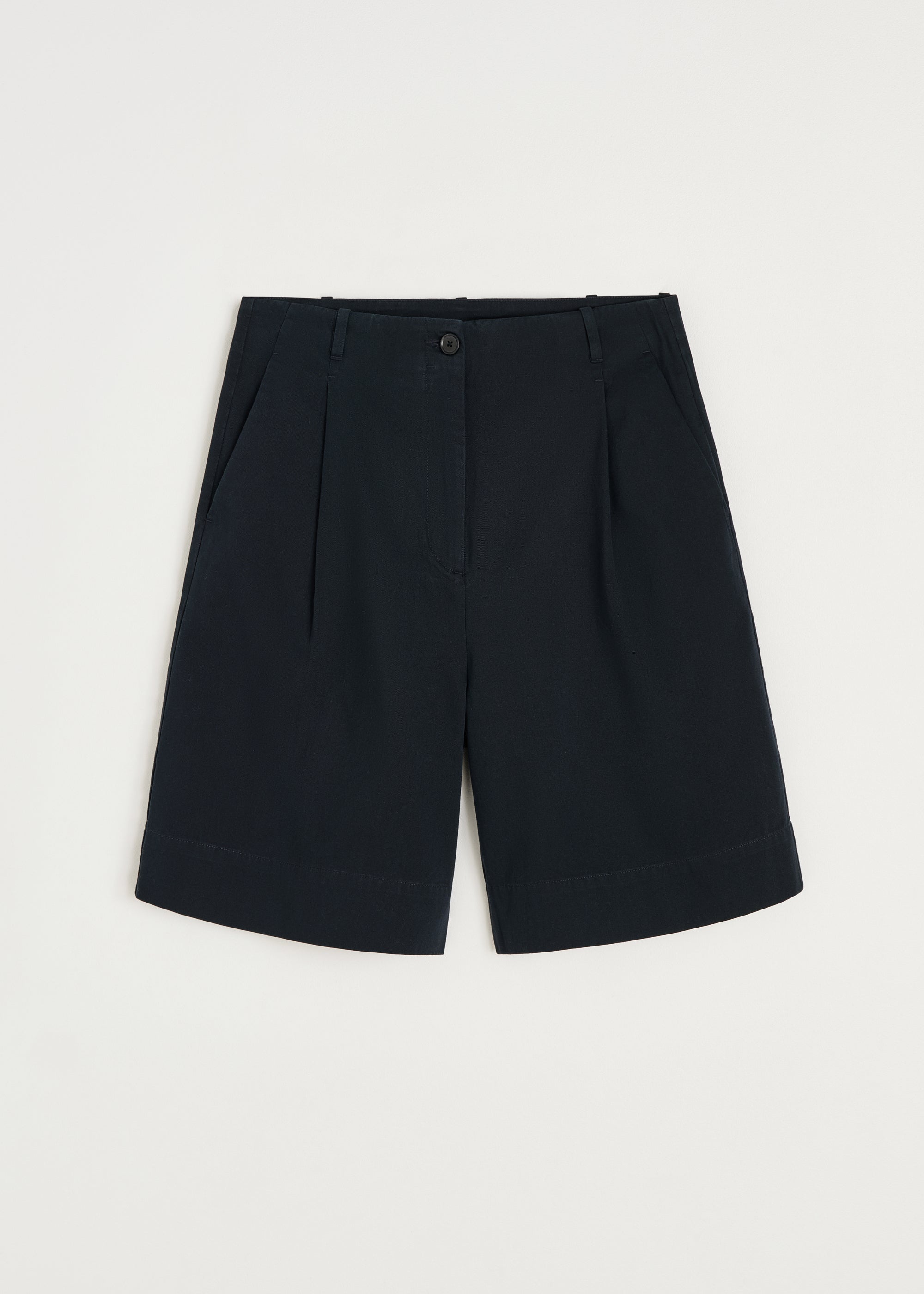 Willy shorts | Black Navy Shorts aiayu